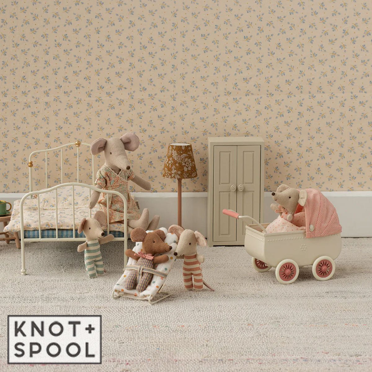 2025 - Maileg Coral Mouse Pram - Knot and Spool