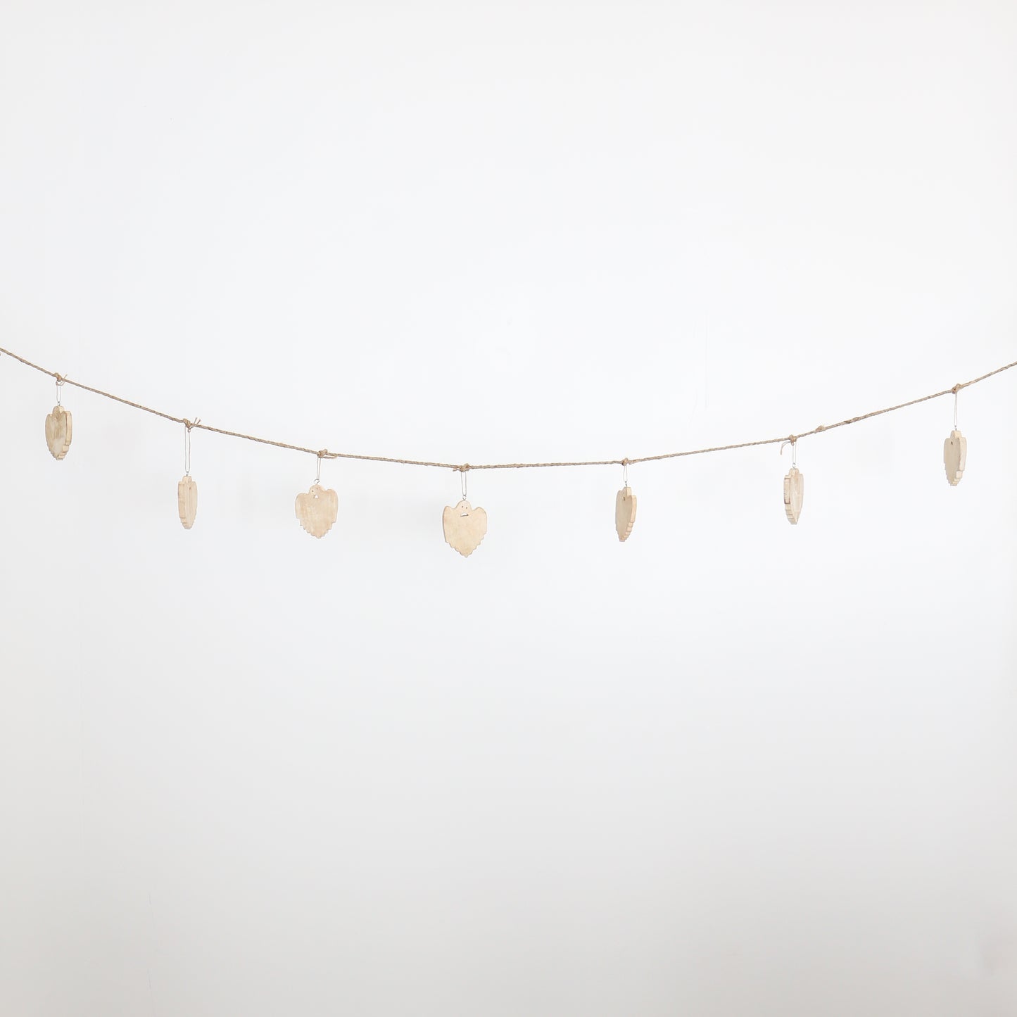 72"L Jute and Mango Wood Ghost Garland, White